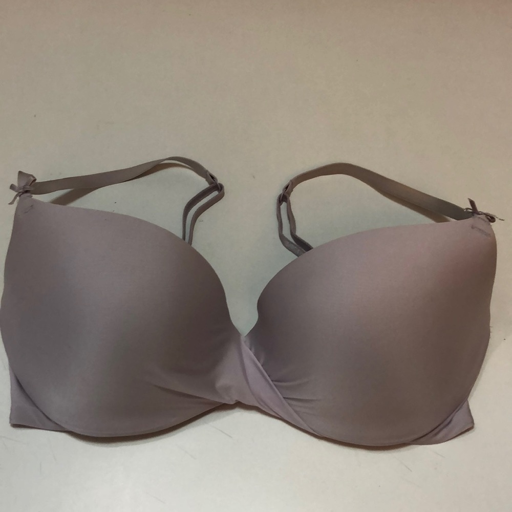 VS Victoria’s Secret lined Demi bra lavendar 32D